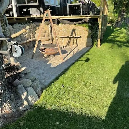 بيت للعطل Hyggelig Sommerhus. Med Udsigt, Til Vand Fra Senge